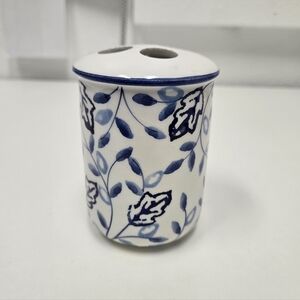 Bloomingdale’s Blue & White Ceramic Toothbrush Holder & Cup Set
Made in Italy